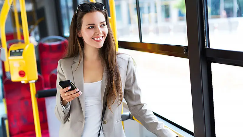 Med EC2B Mobilitys app blir det smidigt att ta sig fram även utan egen bil.